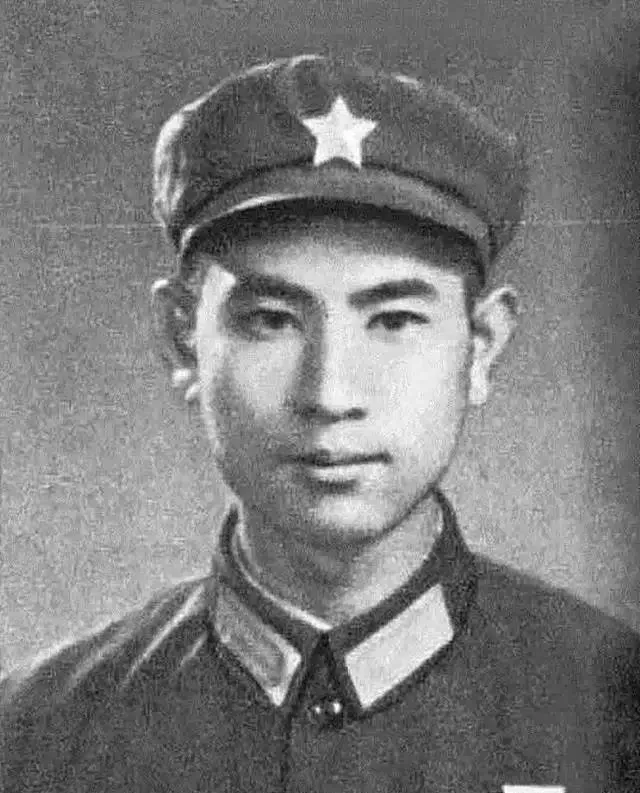 罗正和，云南澜沧拉祜族自治县人，1956年出生。

1976年，罗正和应征入伍。