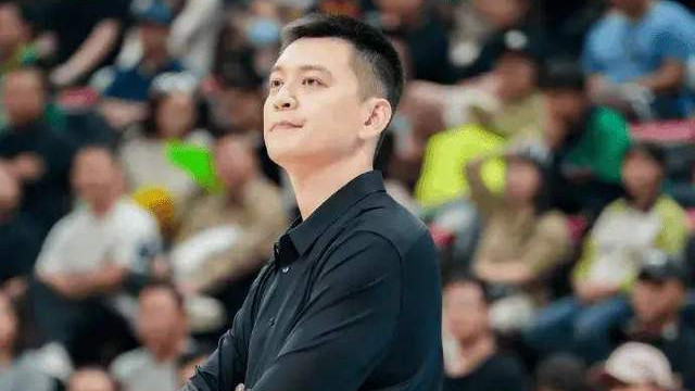辽篮“三冠王”摘了“老叔”的桃子？杨鸣堪比东北大帅李应发！