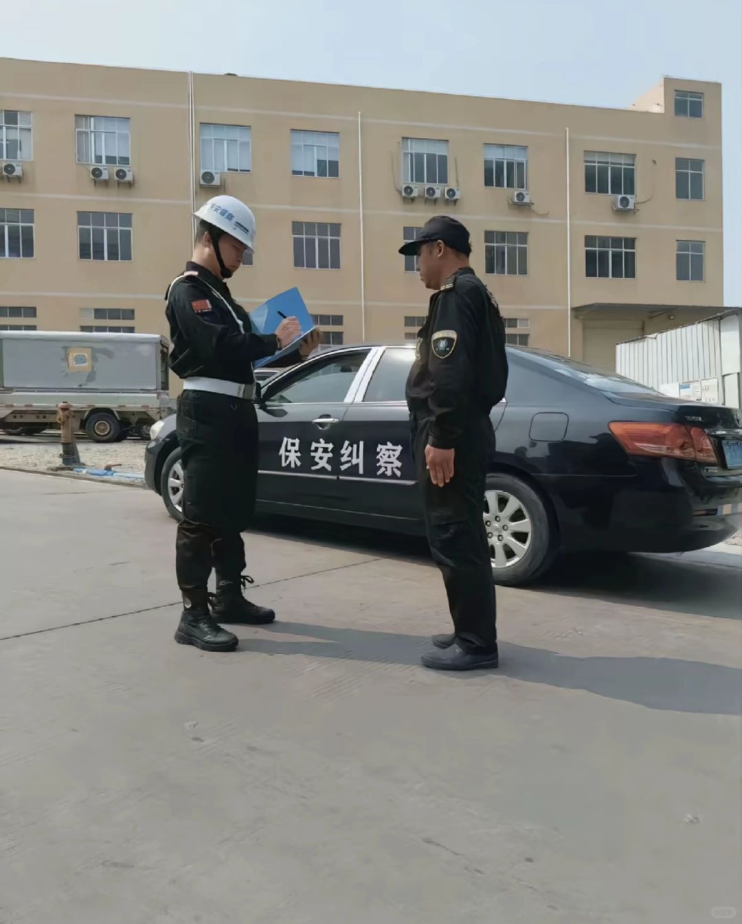 干保安的37天，要不要跑路啊！