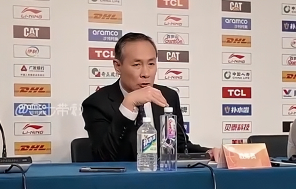 北京男篮主教练许利民：虽然我们输了，但我们在输球当中看到了希望。北京男篮主教练许