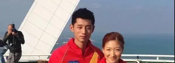 张继科今天杀回来了！杭州这场以他名字命名的乒乓球赛，开场几小时报名直接冲上千人，