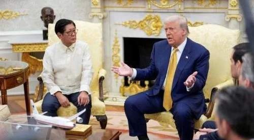 特朗普一改对中态度？



当地时间7月22日，美国总统特朗普在其社交媒体上发文