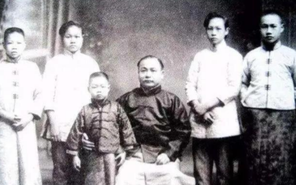 课本之外的詹天佑！1912年，詹天佑修铁路时月薪1000两银元，相当于现在的21