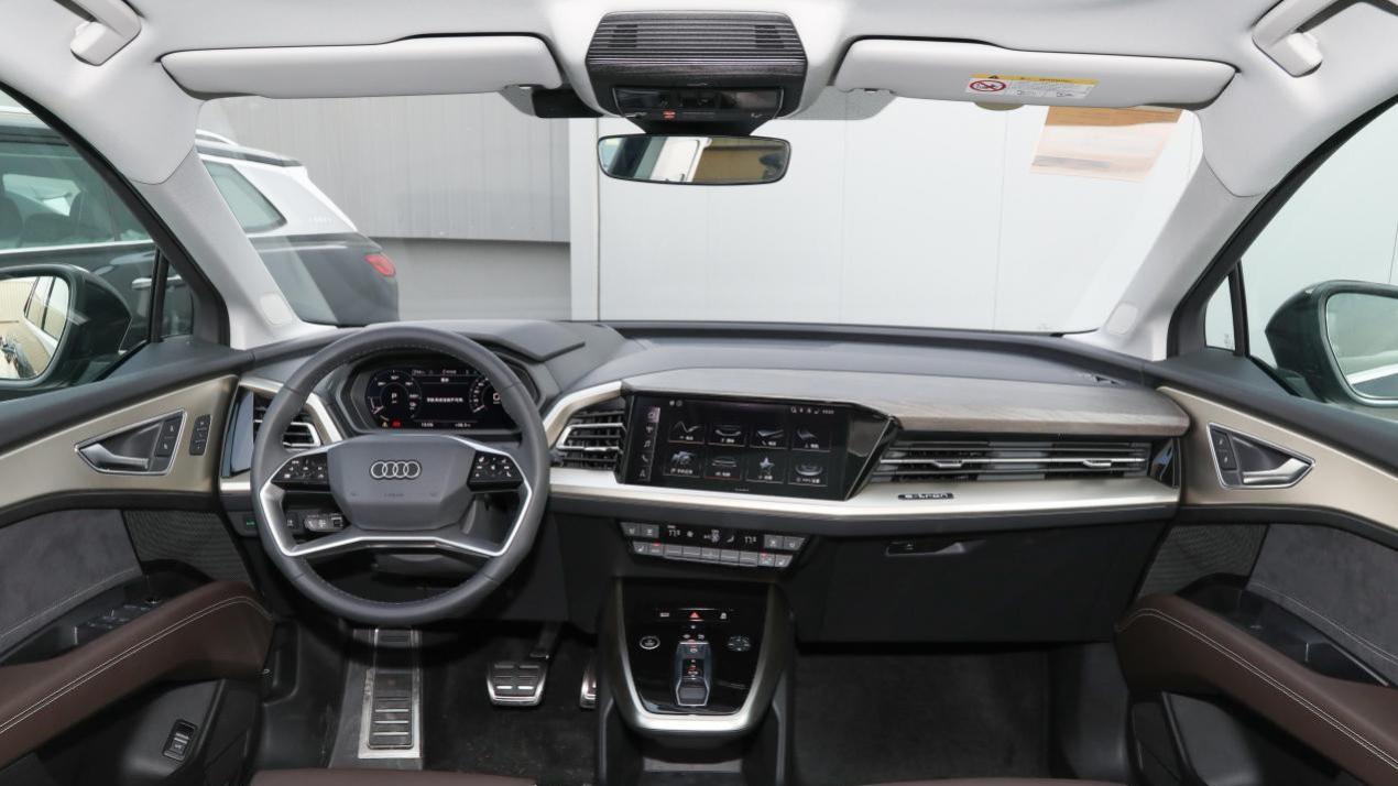 昊铂HL对比奥迪Q5 e-tron，谁更值得买？看完这篇你就知道了