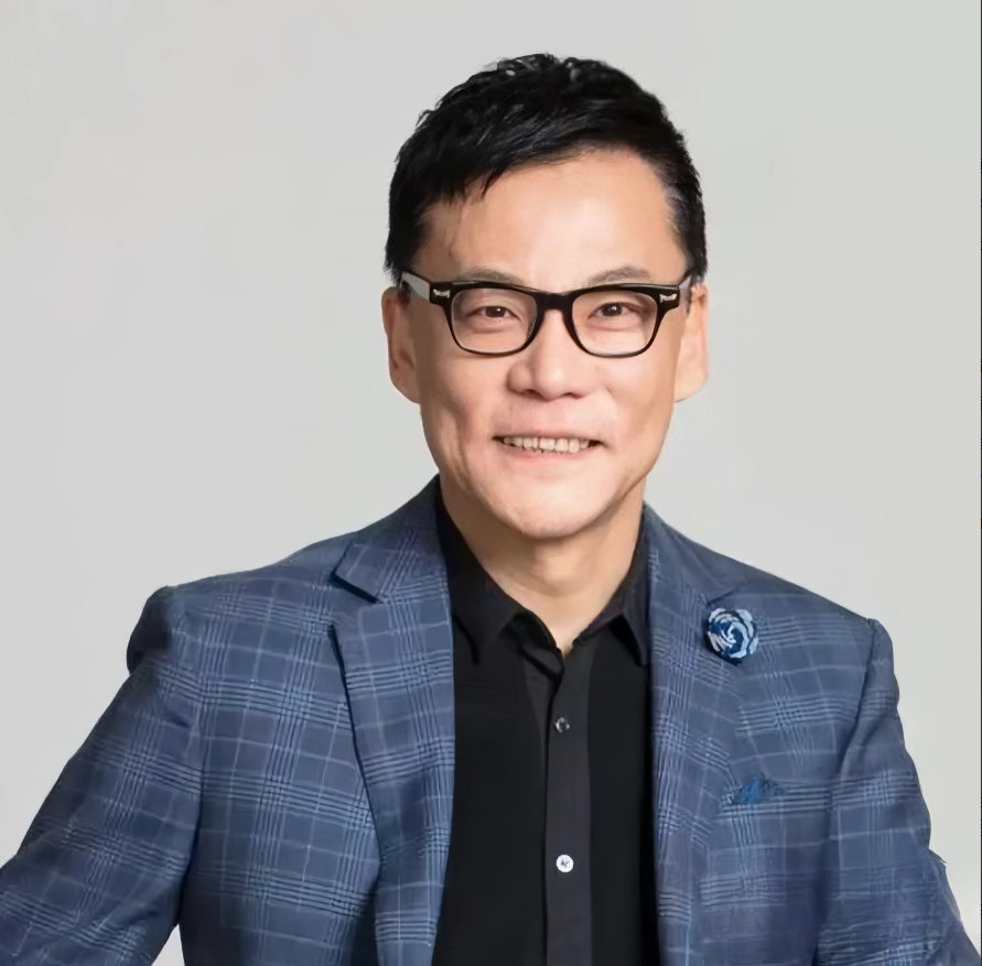 当当网的创始人李国庆说，我终于在60岁找到了想要携手走完余生的这个人，她温婉、有