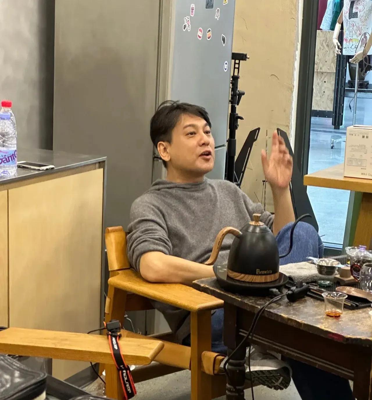 流星花园的重要演员，如今早很少看到他的作品了