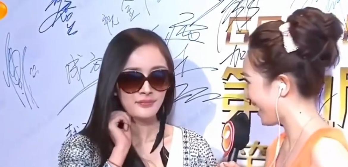 杨幂11年前金鹰奖名场面突然被考古！  当年拿下最具人气女演员奖时，她幽默喊话何