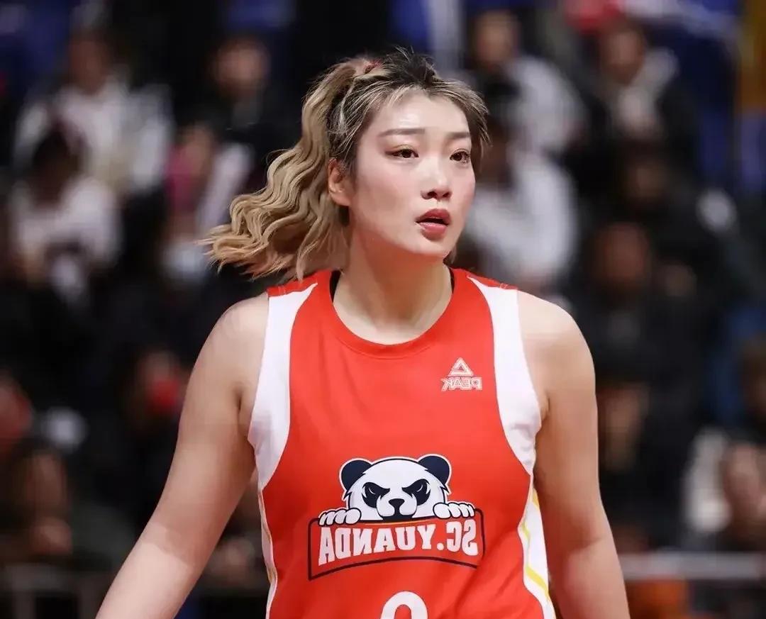 Wcba常规赛都已结束，更新总助攻排行榜；
王佳琪183个助攻，打了28场；
胡