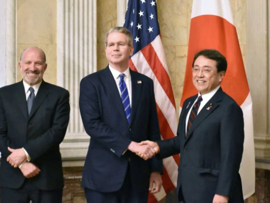 白宫被整懵了！日韩竞相提出投资，东方智慧太厉害了

当特没谱宣布与日本达成“史上