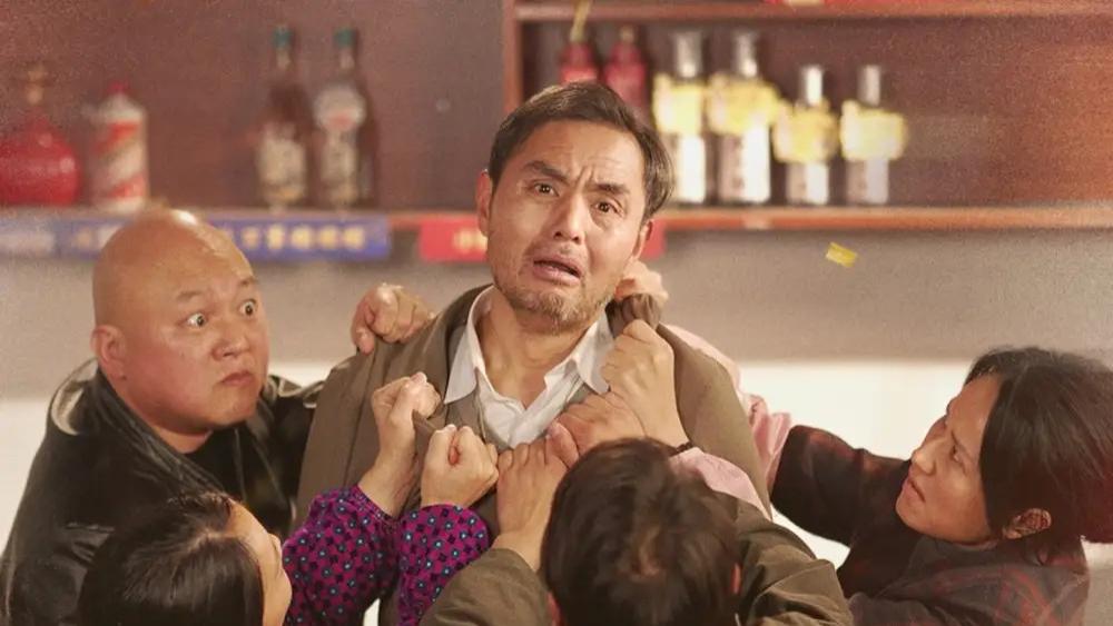 短剧《相亲被拜金女羞辱当晚复仇 & 足浴足疗 B 美女主播的故事》完整版全 80 集免费看资源，复仇