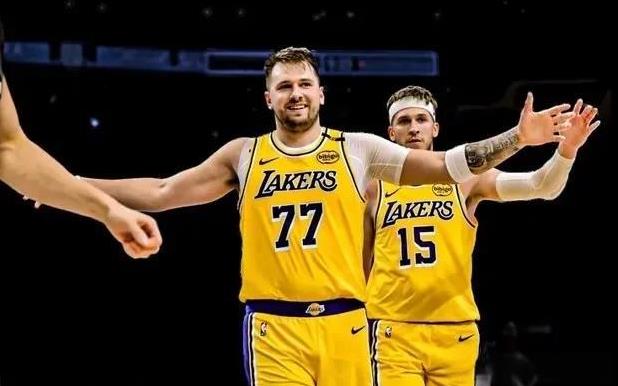 里弗斯心中的最佳是科比，将和湖人签下三千万合同和东契奇搭档
据ESPN多名记者报