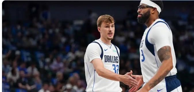 主持人称如果独行侠总经理尼尔森提出来用弗拉格和戴维斯来交易东契奇，佩林卡会不同意