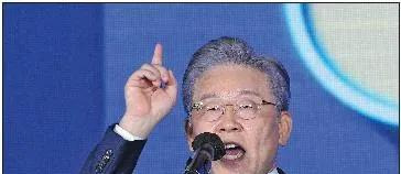 韩国新总统：既不亲美也不亲中，要的是韩国自己强











天呐，这个