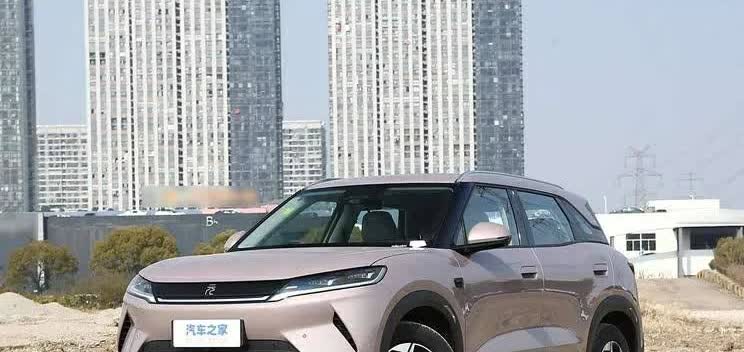 东风纳米06拥有四重防护的电池更安全

10万级别SUV市场竞争激烈，继承央