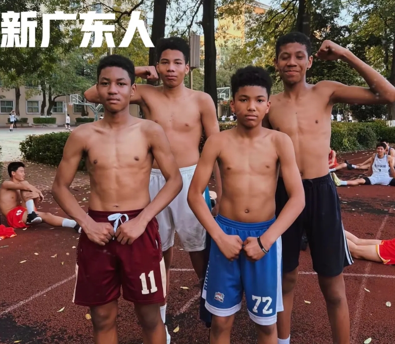 自改革开放以来，广东外贸进出口总额持续增长，大量外籍商人、留学生常驻于此开展业务