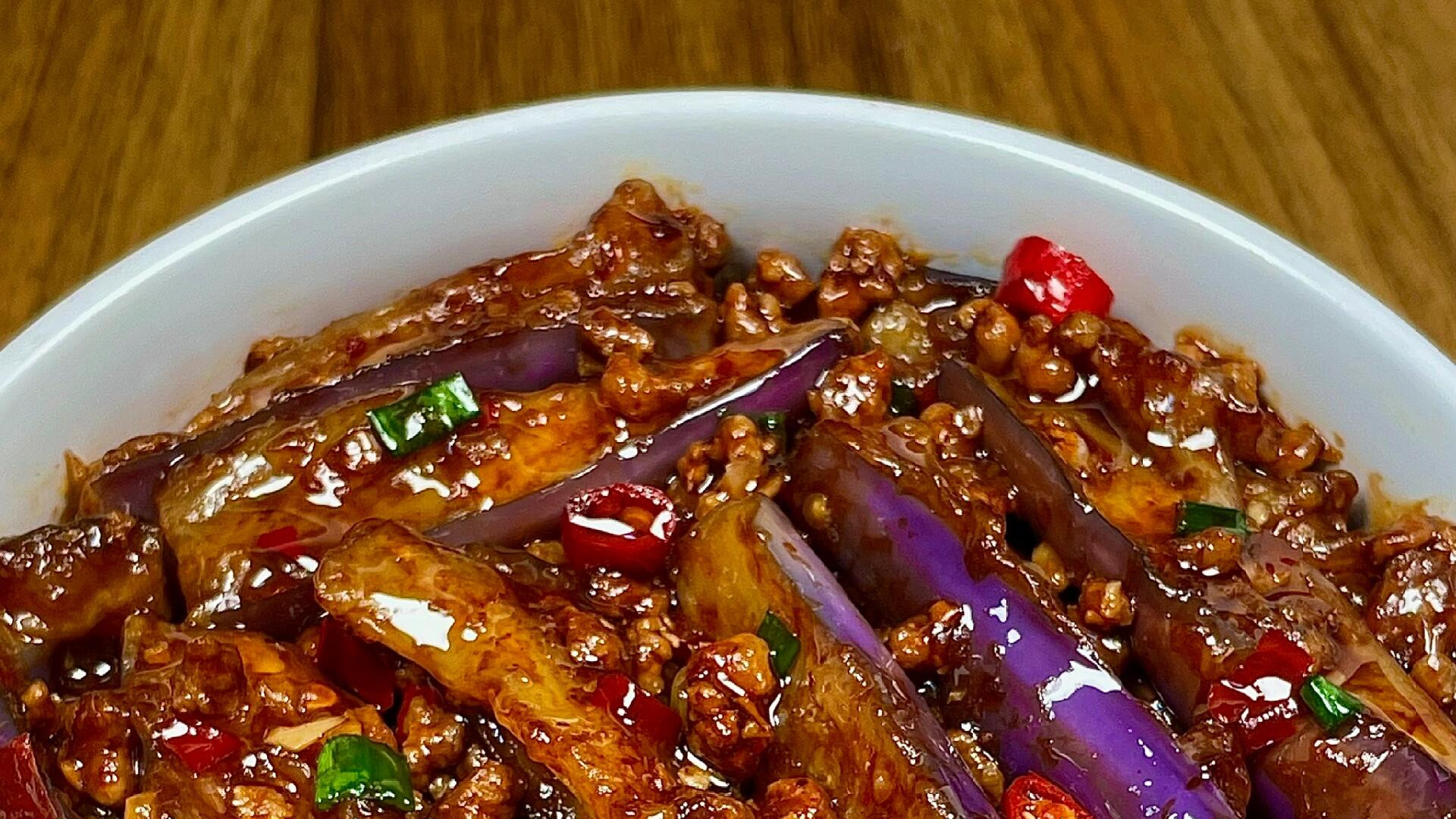 一口肉末茄子，满碗人间烟火