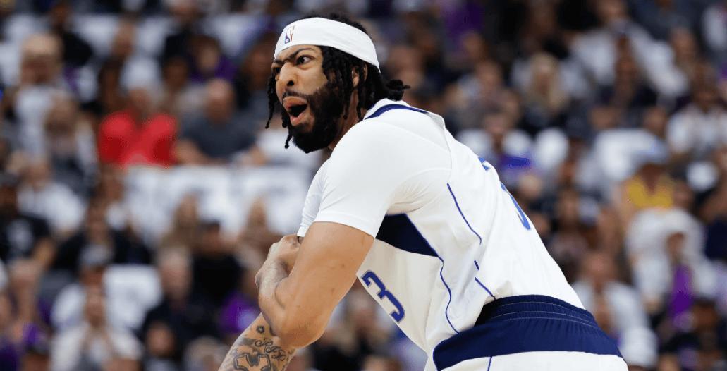 浓眉哥戴维斯最近在独行侠确实不太好，主要是受伤之后，体重变重竞技状态也下滑，而且