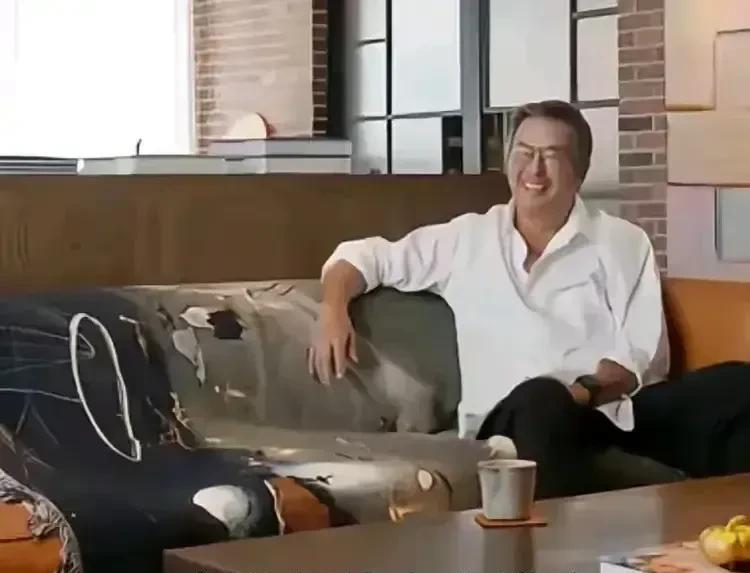 汪小菲人好不好，王伟忠他都不敢说一句汪小菲不好！反而是些黑子们整天黑自己同胞。