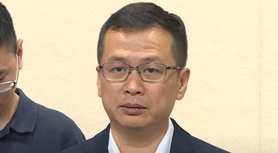 赵少康为726取消非洲旅游　罗智强：这份情义铭记在心
726罢免投票在即，原本传
