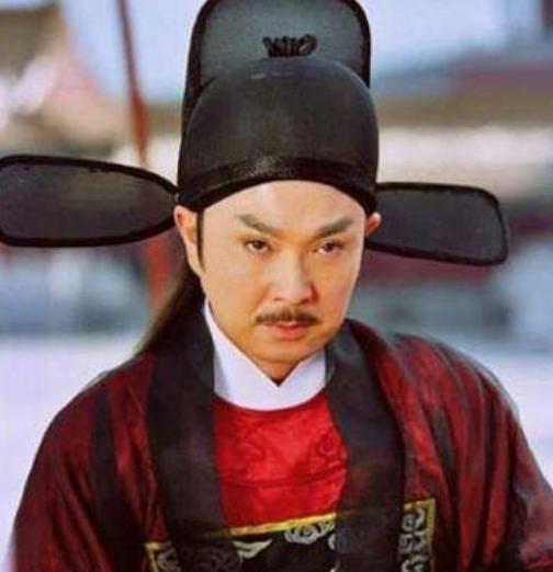 1380年，胡惟庸的儿子坠马而亡，他一怒之下处死了马车夫，却没想到这个做法，让自