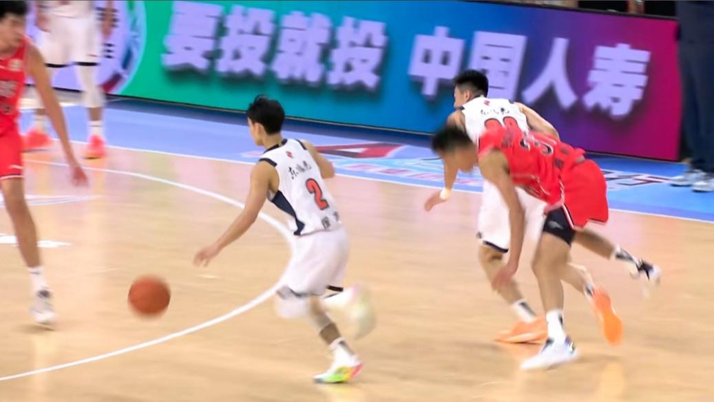 俱乐部杯广东94: 80击败广州，王洪泽成为惊喜，陈国豪有点挣扎！