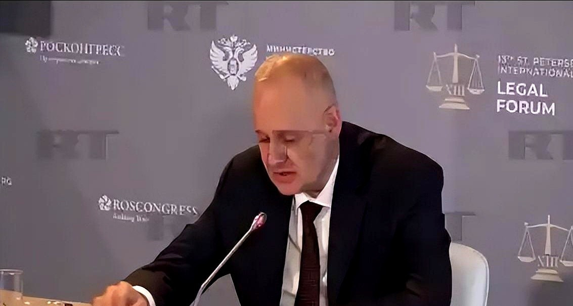 普京顾问惊人言论





大新闻！俄国那边突然冒出个惊天霹雳，普京的顾问竟然公