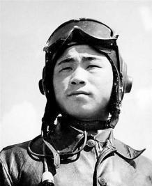 “打下我的飞行员才19岁？这怎么可能！”1953年4月，美国政府证实了王牌飞行员