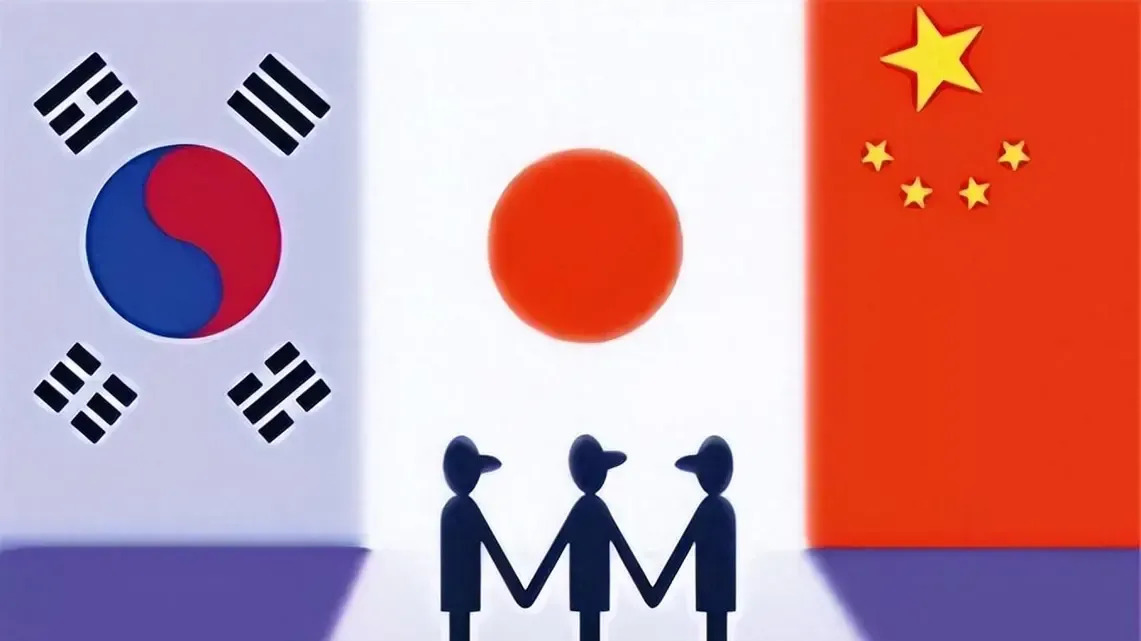 亚洲小圈子要成





---





真是让人捏把汗！咱们亚洲，这盘棋下得