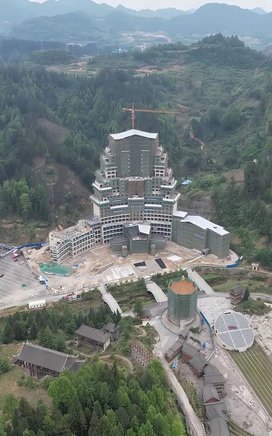 什么样的人能拿下这块风水宝地？