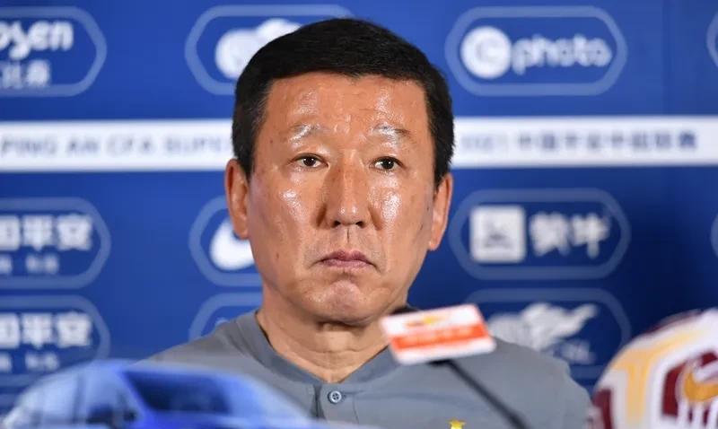 【崔康熙遇信任危机 战申花或决定帅位安危】  
两场惨败（0-3成都、1-6国安