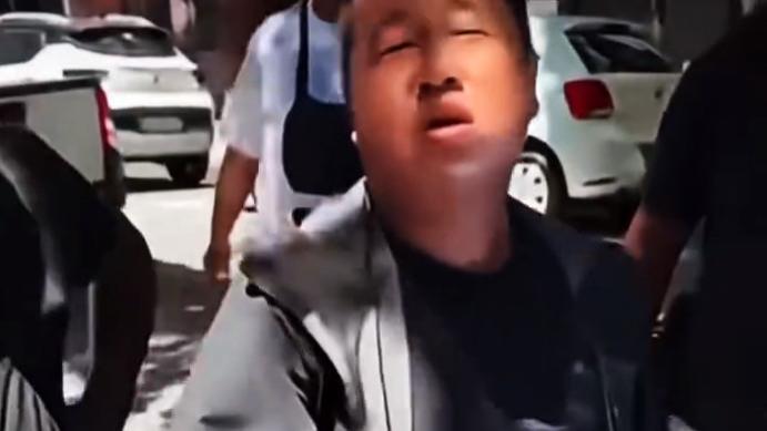 蓝战非回应被绑架否认仙人跳，称绑匪索要300万，南非警方已立案