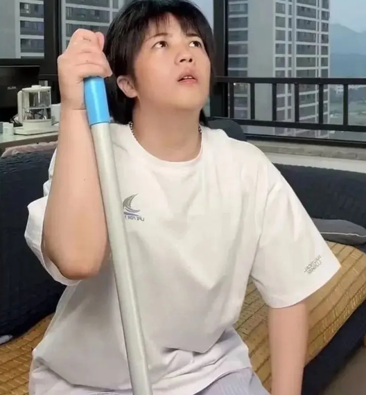 享福命的三大特征，一能吃，二能睡三干活就累，是你不？