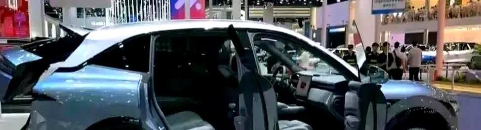 国产汽车质量前八名：

第1名：一汽红旗

第2名：奇瑞汽车

第3