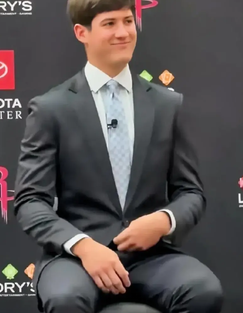 这么看，谢泼德新赛季还是很难打出来，火箭该换一种培养方式了。

今天谢泼德带领的