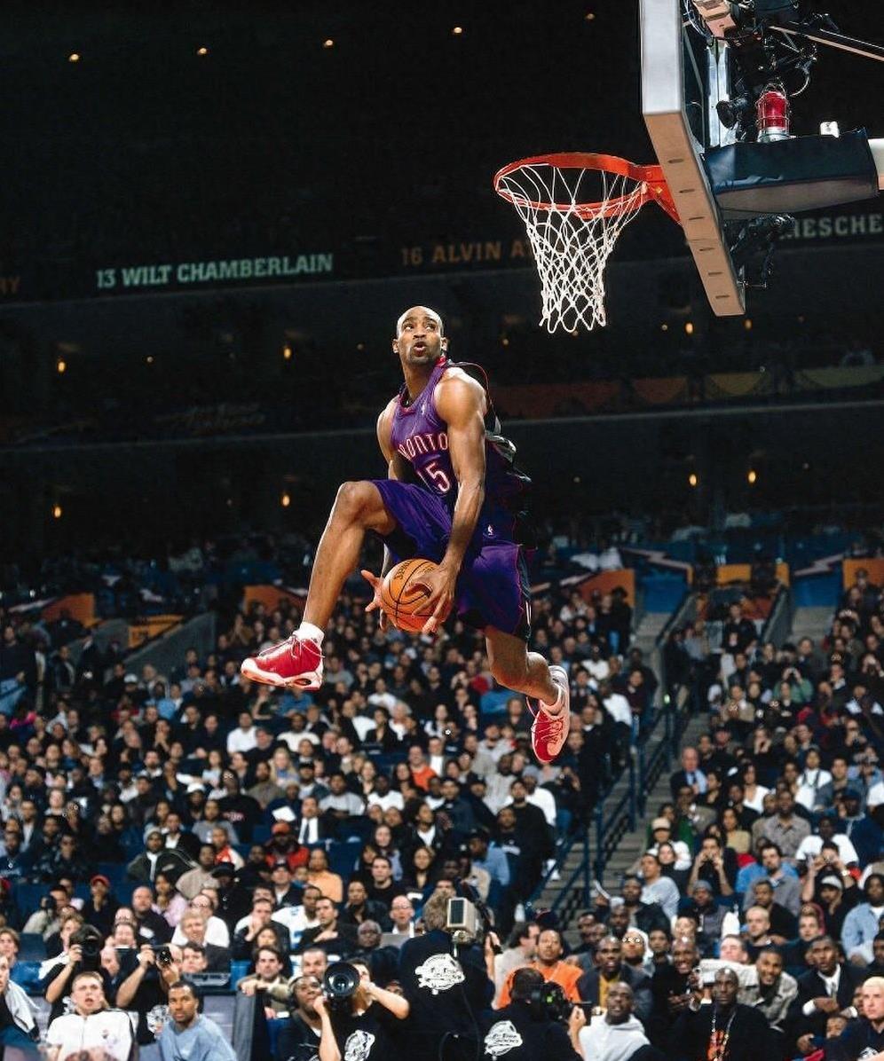 卡特：医院在哪？25年前的今天，NBA全明星扣篮大赛结束，卡特最终用五次扣篮表现