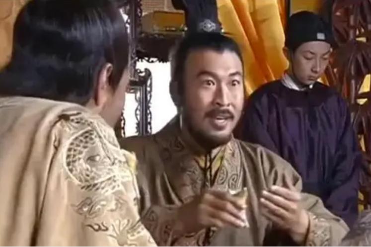 古往今来，“功高震主”往往是君臣之间难以解决的问题。

因此，历朝历代的皇帝对功