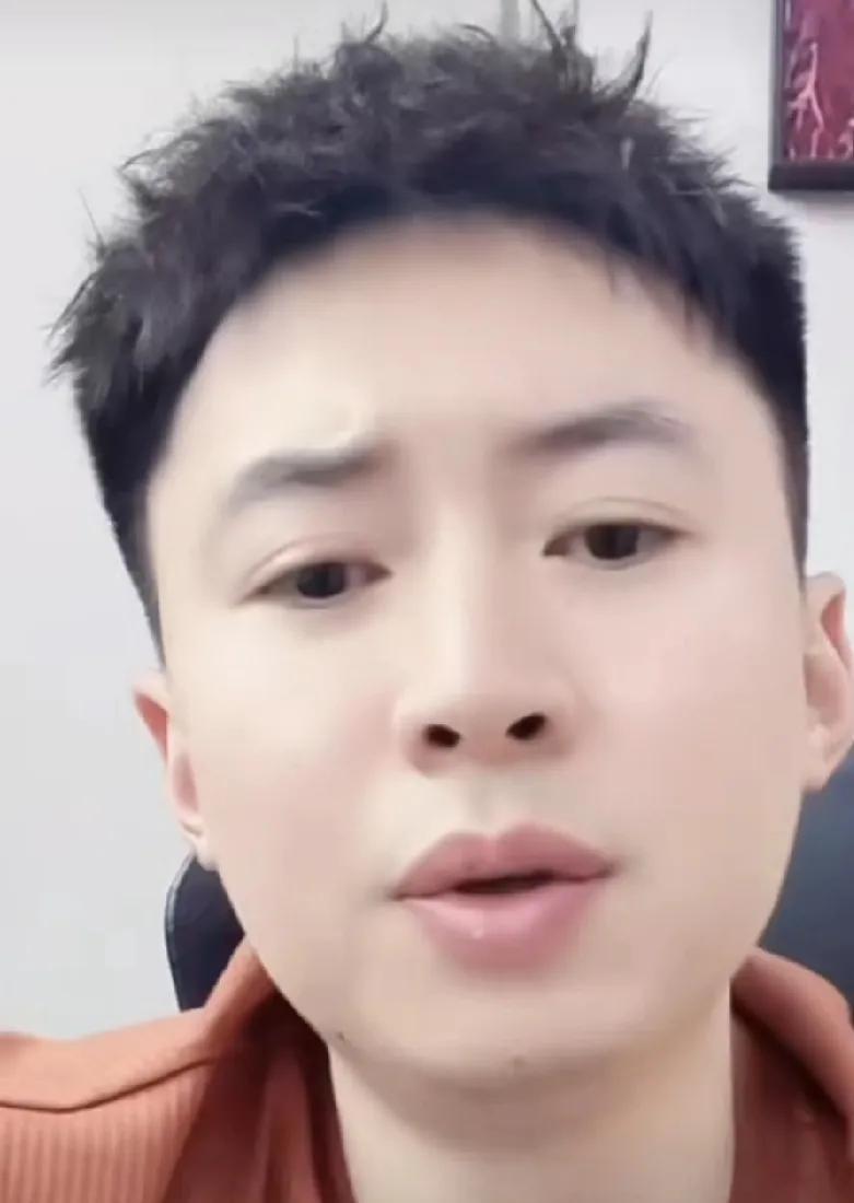 谁说方博傻的，这多通透啊！
方博：我在国家队是为了拿冠军，不是为了当陪练，不是为
