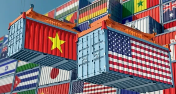 中美：激烈竞争“第一贸易大国”

中美经济互补性常常被美国政客故意忽略 ，他们总