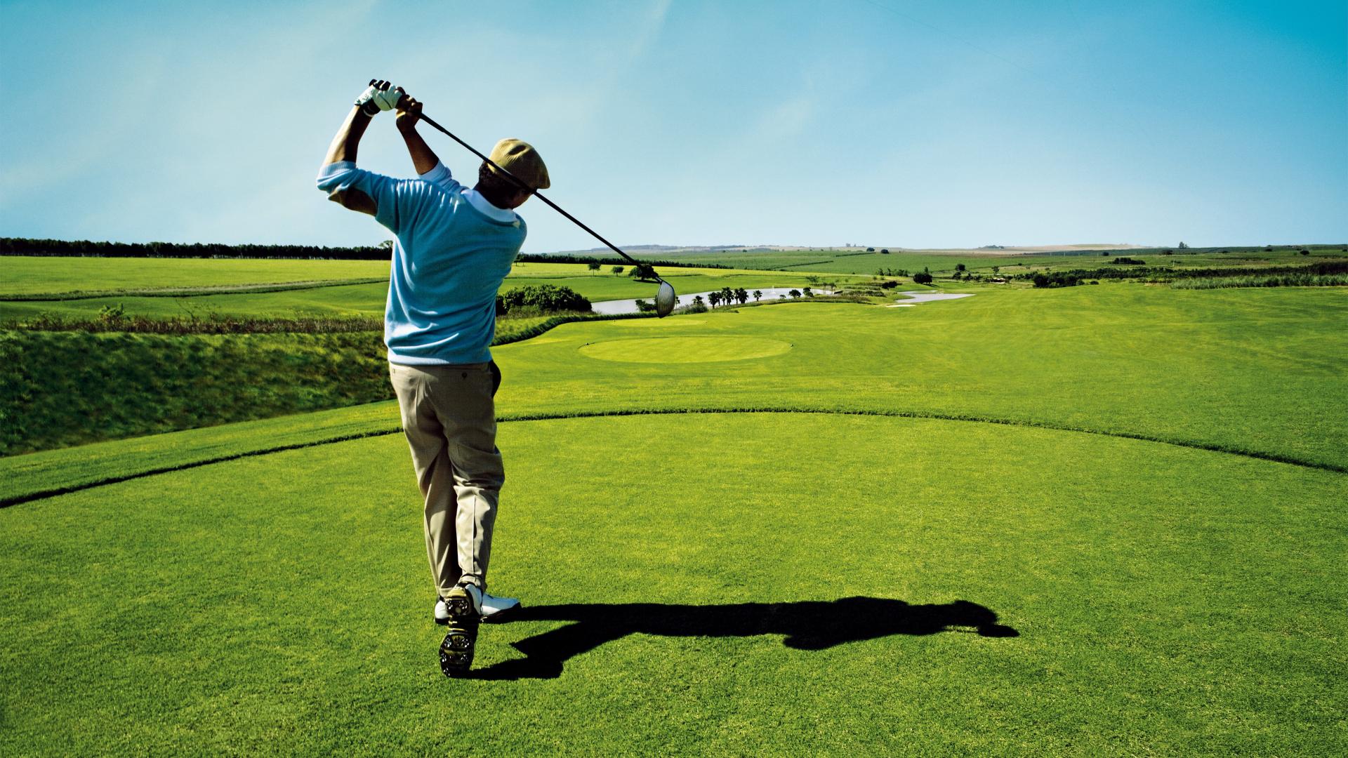 高尔夫定制 “避坑” 指南：如何选对服装、奖杯和帽子？