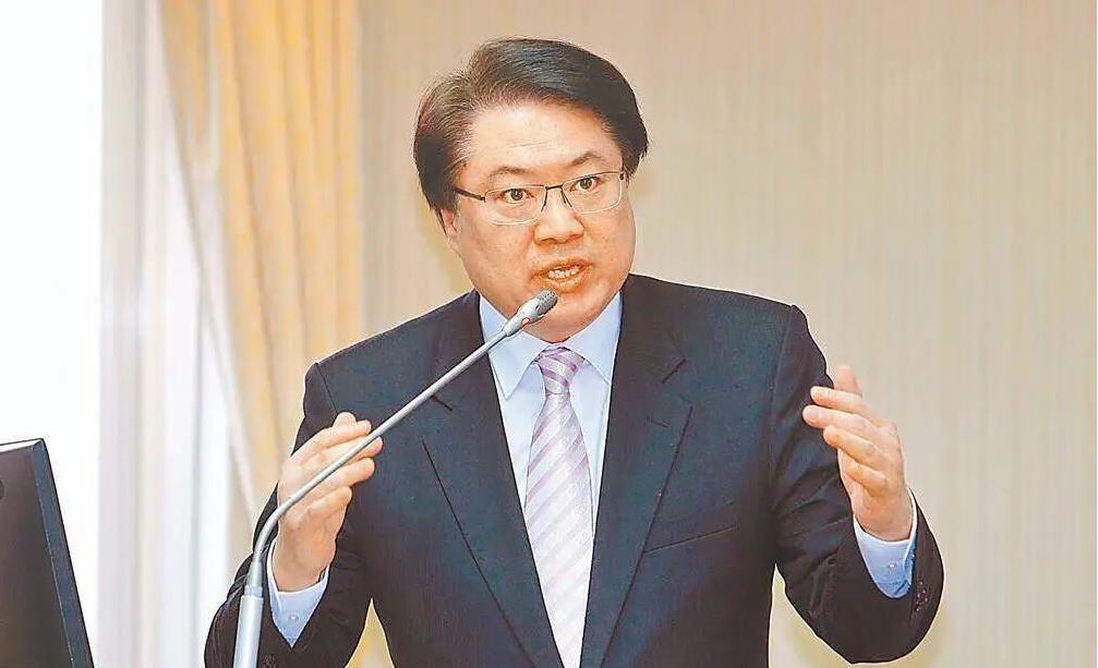 敢做又不敢认，这就是民进党的风格。4月29日，台民进党秘书长林右昌否认民进党中央