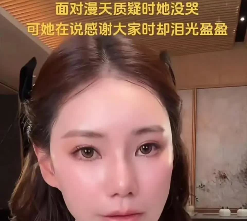 汪小菲和马小梅5月份的婚礼取消了，汪小菲直播时说已经和妻子马晓梅商量不办婚礼了，