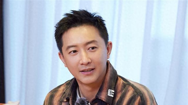 韩庚，看似做了全网妻子都反感的事，实则他是真人间清醒