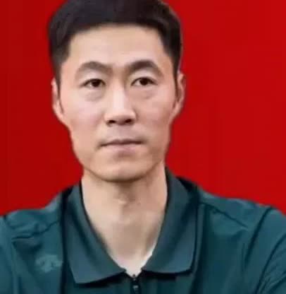 王励勤是否偏袒陈熠？
看回应
一针见血！
面对“偏袒”王励勤强调
陈熠美