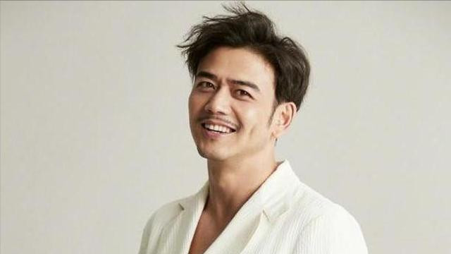 无视官方警告，索要天价片酬，与刘涛传绯闻的杨硕，41岁终要翻红