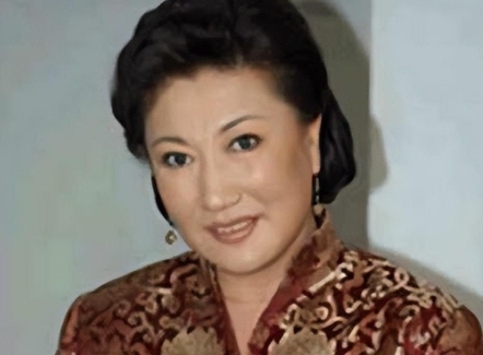 2005年8月，46岁的高秀敏在长春突然离世，留下了北京等地7套房产及千万存款。