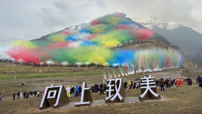 烟花秀“玩脱”、增长放缓，始祖鸟“飞”不动了？