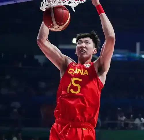 缺周琦，首钢成了纸老虎
           在昨晚那场扣人心弦的四分之一决赛