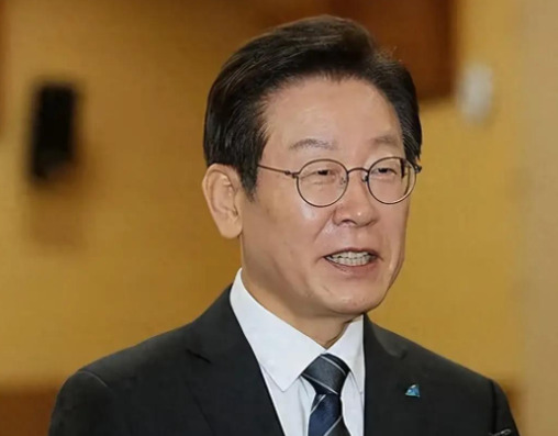 美国打压韩国亲华派的真相











你敢信吗？一个国家为了掌控另一个