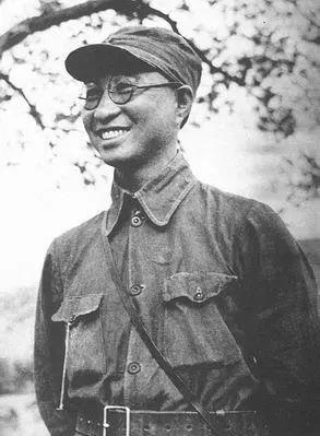 1933年3月，陈赓和廖承志在上海法租界先后被捕，廖承志竟“主动提出”要说出同党