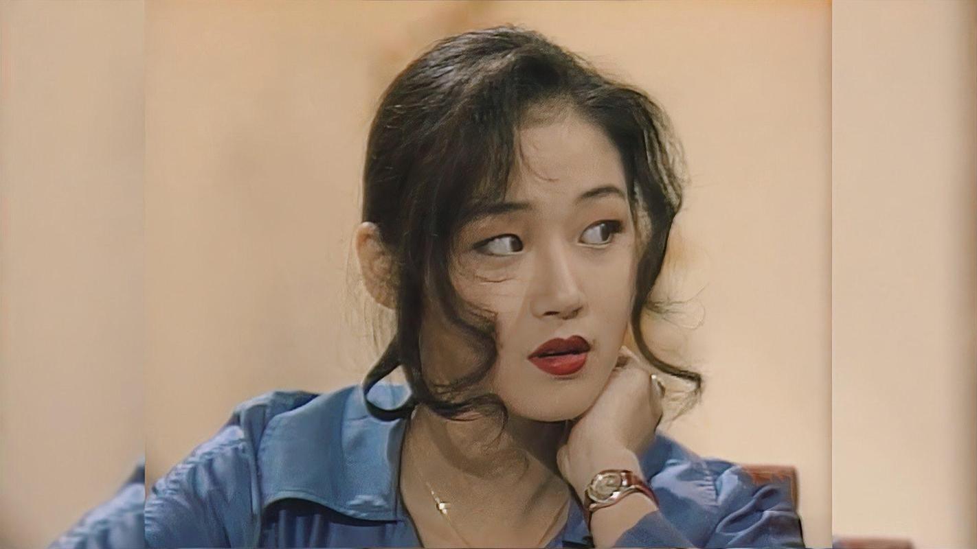 童年女神万绮雯，活的更像个少女了